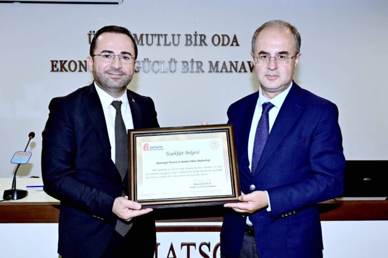 Başkan Güngör, “Manavgat Türkiye’nin Vergi Şampiyonları Arasında”