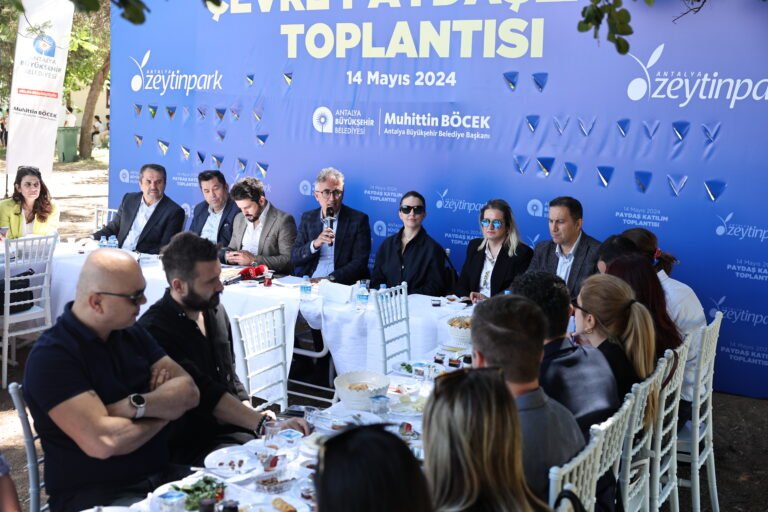 Büyükşehir Belediyesi Antalya’daki çevre paydaşlarıyla bir araya geldi