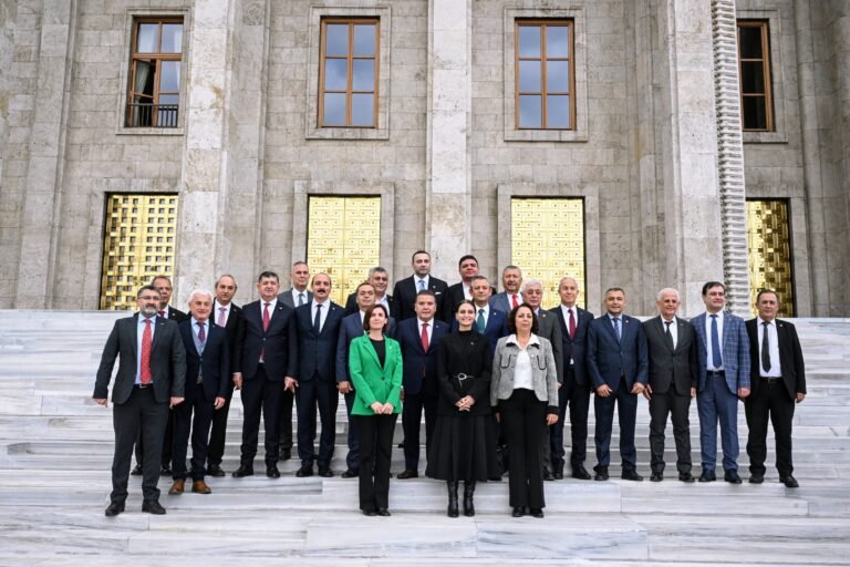 Başkan Böcek’ten Ankara çıkarması  