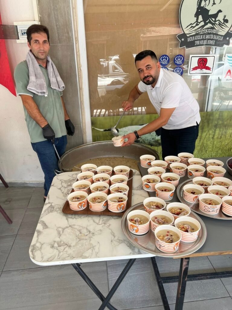 Avcılar ve Atıcılar Derneği’nden Aşure İkramı