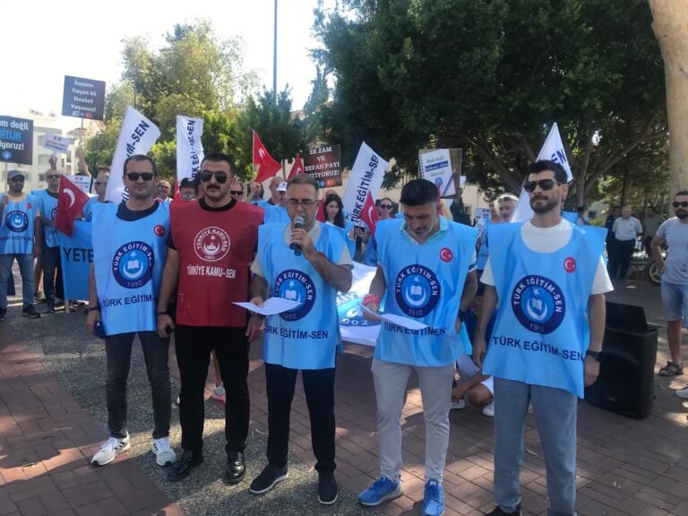 Türk Eğitim Sen Manavgat ilçe başkanı Ömer Esen; “Mücadelemiz memurun ortak mücadelesidir”