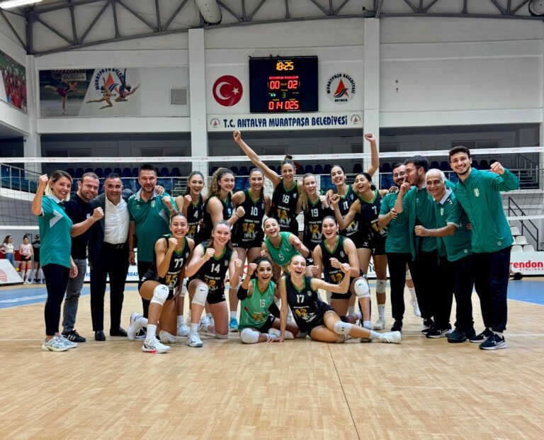 VOLEYBOL’DA İLK GALİBİYETİMİZİ ALDIK