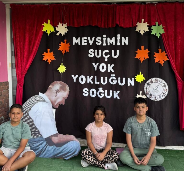 Özel Eğitim Merkezinde Atatürk’e Sevgi Yumağı