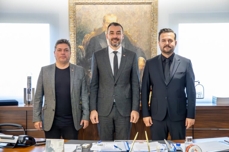 CHP Heyetinden Başkan Vekili Çiçek’e Ziyaret