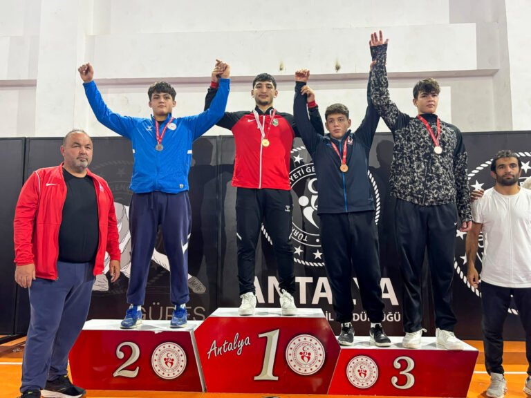 U17 Serbest Güreş İl Seçmeleri’ne Manavgat Belediyesi Damgası