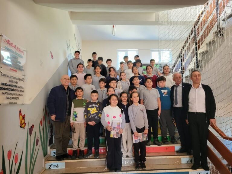 İnsan Hakları Günü Oymapınar’da Kutlandı  Öğrenciler Soru Sordu, Gazeteciler Anlattı