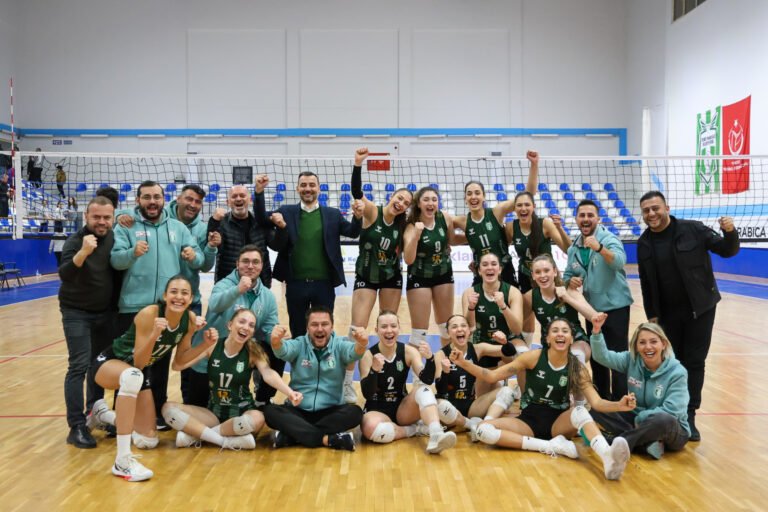 Manavgat’ın Sultanları Kendi Evinde Kazandı