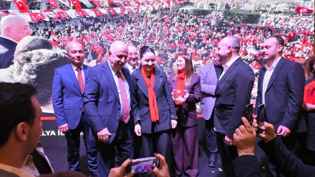 Zafer Partisi’nde Manavgat Rüzgarı