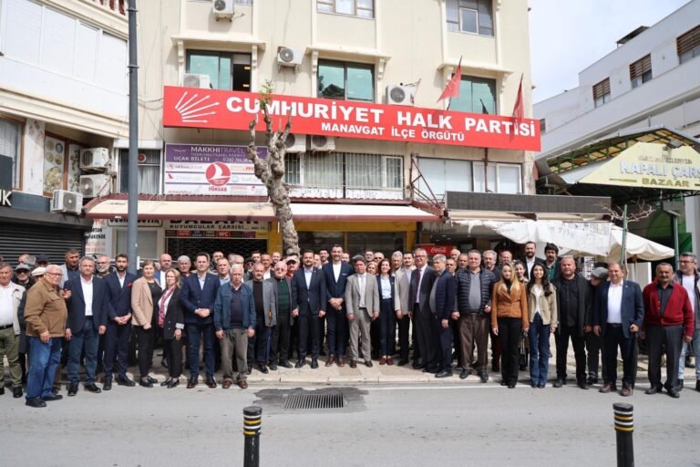 Başkan Vekili Mehmet Çiçek, CHP Manavgat İlçe Örgütü’nün Bayramlaşma Törenine Katıldı