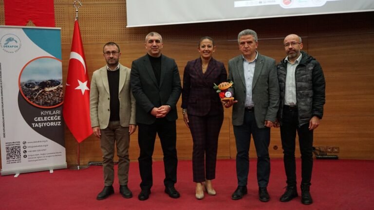 Manavgat’tan Başladı, 6 Üniversiteyi Sarstı!                         “6 ÜNİVERSİTE, TEK GÖREV: DEKAFOK TÜRKİYE’Yİ TURLADI!”