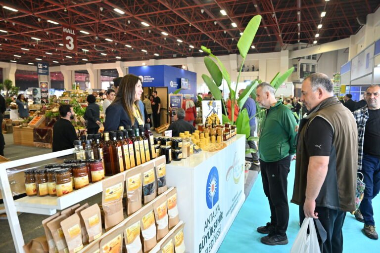 Yöresel Ürünler Fuarı açıldı