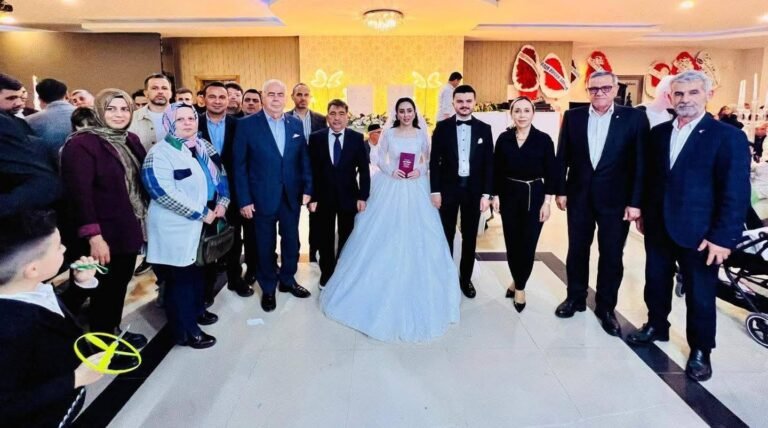 Manavgat Bu Düğünde Buluştu: Feyza ve Bayram Ahmet Dünya Evine Girdi