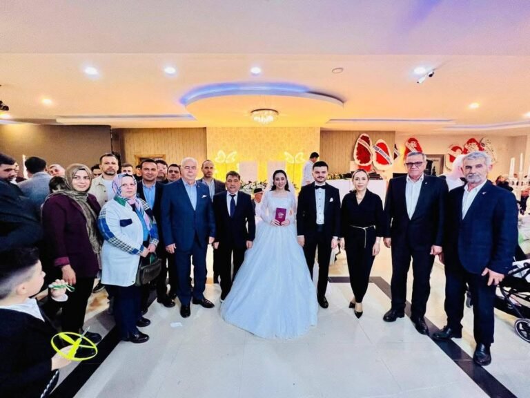 Manavgat Bu Düğünde Buluştu: Feyza ve Bayram Ahmet Dünya Evine Girdi