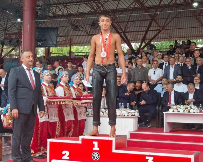 Geleceğin Başpehlivanı