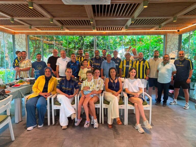 MANAVGAT’TA SARI-LACİVERT BULUŞMA: FENERBAHÇELİLER KAHVALTIDA BİR ARAYA GELDİ