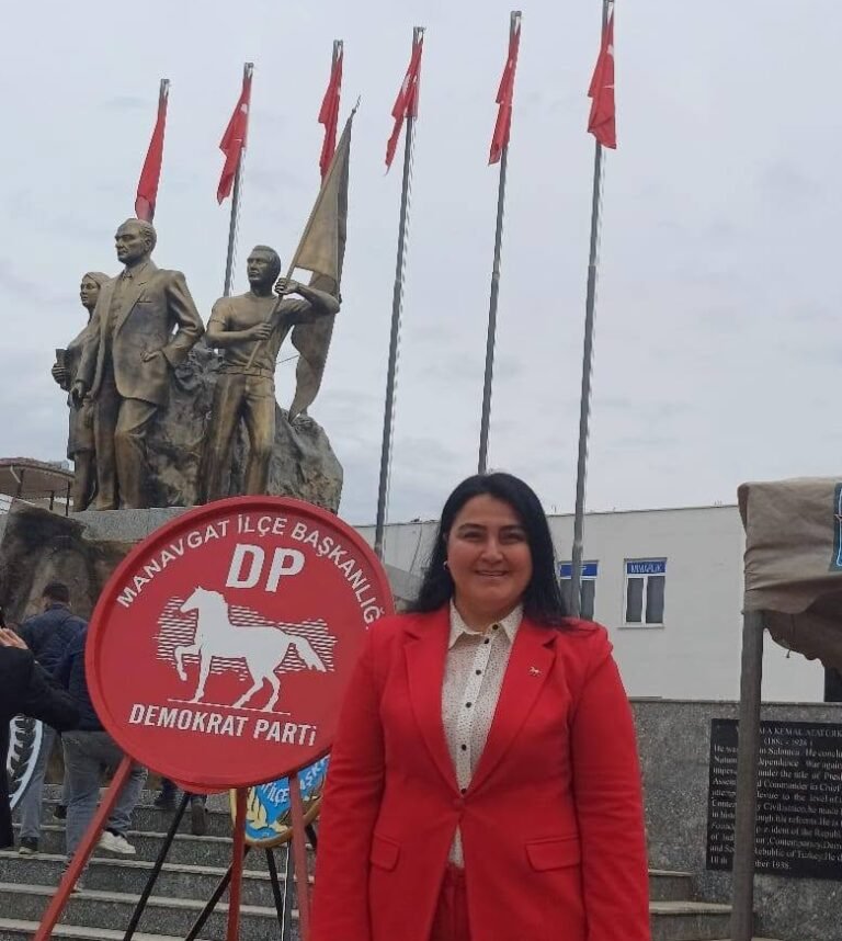 Aylin Tezcan Çelik’ten “Kurtuluş Savaşı” Tepkisi