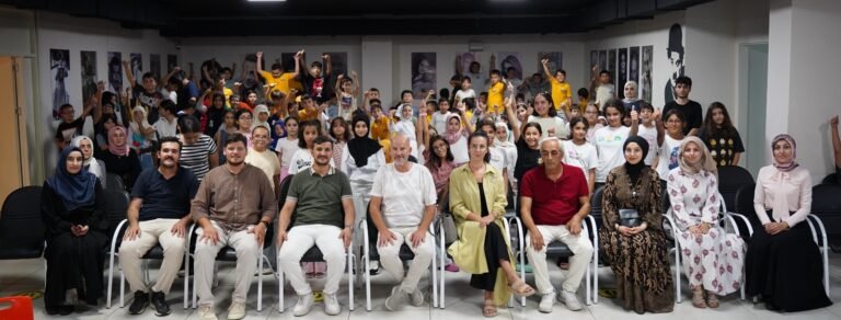 Bosna’nın Kahraman Komutanı Şerif Patkoviç,                           AGD Manavgat’ta Gençlerle Buluştu