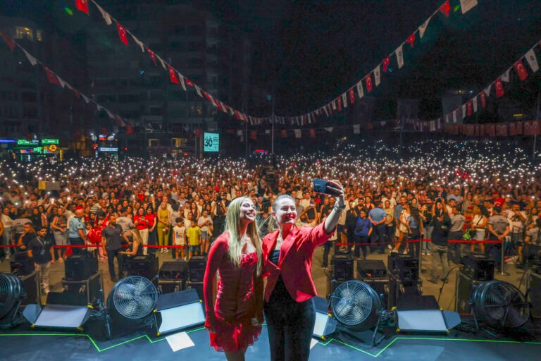 30 Ağustos Zafer Bayramı Antalya’da büyük bir coşkuyla kutlandı
