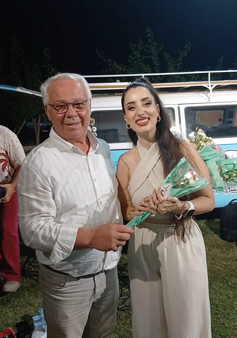 30 Ağustos’ta Kumluca Çiçek Bahçesine Döndü